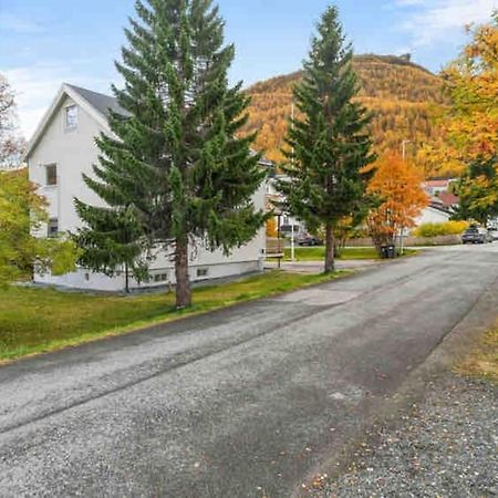 Fin Leilighet I Tromsdalen. Apartman Tromsø Kültér fotó